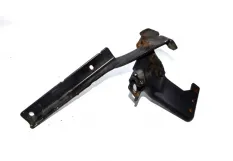 Петля нижней решетки радиатора, левая SCANIA R-Series (01.04-12.17)