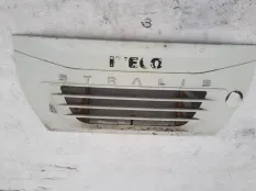 Решетка радиатора IVECO Stralis (01.02-)