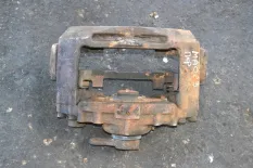 Суппорт переднего моста, правый MAN 3-series (01.93-12.00)