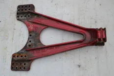 Кронштейн реактивной тяги, ведущего моста,левый VOLVO FH12 1-seeria (01.93-12.02)