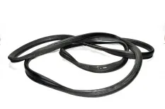 Уплотнитель переднего стекла VOLVO FH (01.05-)