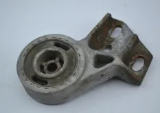 Подушка радиатора, левая SCANIA G-Series (01.04-12.17)