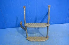 Подножка аккумуляторного ящика  IVECO Stralis (01.02-)