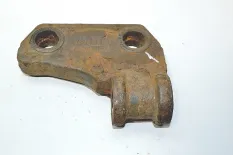 Кронштейн амортизатора вспомогательного моста, нижний левый VOLVO FM (01.05-01.14)