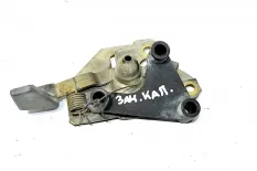 Замок решетки радиатора, левый IVECO EuroTrakker (01.93-12.04)