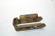 Кронштейн усилителя бампера, правый RENAULT TRUCKS Premium 2 (01.05-)