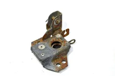 Замок решетки радиатора, левый IVECO Stralis (01.02-)