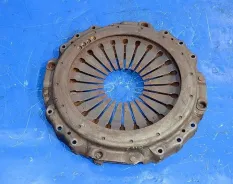 Корзина сцепления RENAULT TRUCKS Magnum Dxi (01.05-12.13)