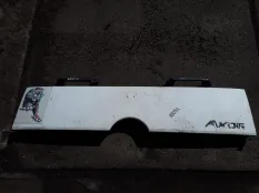 Решетка радиатора, верхняя MERCEDES-BENZ Axor 2 (01.04-)