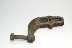 Кронштейн амортизатора переднего моста, нижний левый DAF XF95 (01.02-12.06)