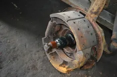 Поворотный кулак переднего моста, правый DAF XF95 (01.02-12.06)