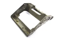 Кронштейн подножки, левый RENAULT TRUCKS Premium 2 (01.05-)