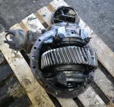 Редуктор MACK DM690S (-)