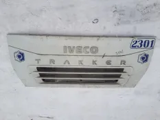 Решетка радиатора IVECO Trakker (01.04-)