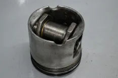 Поршень FREIGHTLINER FLD 120 (-)