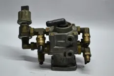 Главный тормозной кран VOLVO F12 (01.77-12.94)