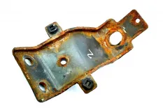 Кронштейн пневморессоры переднего моста, правый VOLVO FH (01.05-)