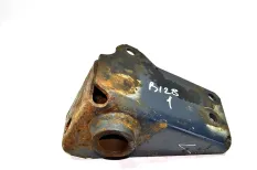 Кронштейн буксирующего крюка, правый RENAULT TRUCKS Magnum E.TECH (01.00-)