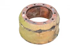 Тормозной барабан вспомогательного моста, правый MERCEDES-BENZ NG (01.73-12.96)