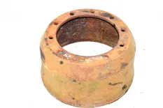 Тормозной барабан вспомогательного моста, левый MERCEDES-BENZ NG (01.73-12.96)