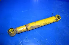 Амортизатор переднего моста, левый RENAULT TRUCKS Magnum Dxi (01.05-12.13)