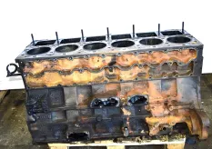 Блок двигателя INTERNATIONAL 9800 (-)