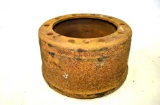 Тормозной барабан переднего моста, правый VOLVO F616 (01.75-12.86)