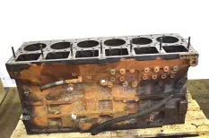 Блок двигателя INTERNATIONAL 9800 (-)