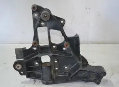 Кронштейн переднего бампера, правый VOLVO FH (01.12-)