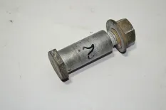 Болт рессорного кронштейна, ведущий мост IVECO Stralis (01.02-)