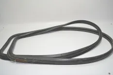 Уплотнитель переднего стекла VOLVO FH12 1-seeria (01.93-12.02)