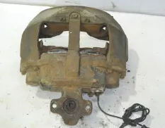 Суппорт переднего моста, правый VOLVO FH (01.05-)