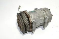 Компрессор кондиционера RENAULT TRUCKS Magnum Dxi (01.05-12.13)