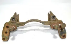 Скоба суппорта, переднего моста, правая SCANIA R-Series (01.04-12.17)