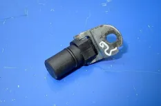 Датчик положения коленвала VOLVO VNL 780 (01.06-)