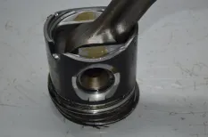 Поршень IVECO Stralis (01.02-)