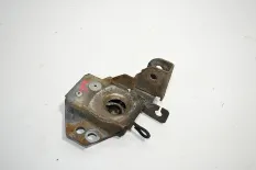 Замок решетки радиатора, правый IVECO Stralis (01.02-)