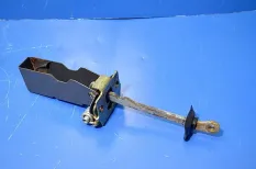 Ограничитель двери, левый RENAULT TRUCKS Premium 2 (01.05-)