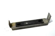 Кронштейн подножки, левый RENAULT TRUCKS Magnum Dxi (01.05-12.13)