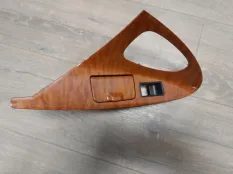 Накладка двери Toyota Camry