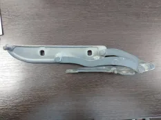 Петля крышки багажника BMW 320I