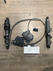 Комплект доводчика багажника BMW 528i