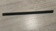 Уплотнитель стекла двери SKODA Octavia