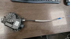 Моторчик привода крышки багажника Land Rover Range Rover Sport