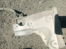 Кронштейн двигателя BMW X5