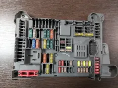 Блок предохранителей BMW X5 50iX