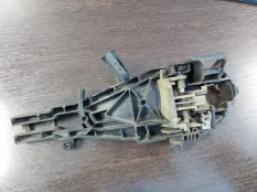 Кронштейн ручки двери BMW X5 4.8i