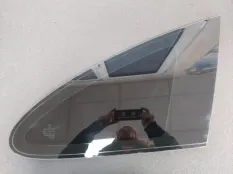 Боковое стекло Honda CR-V