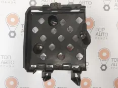 Кронштейн блока управления двигателем AUDI Q5