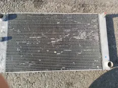 Радиатор BMW 525i